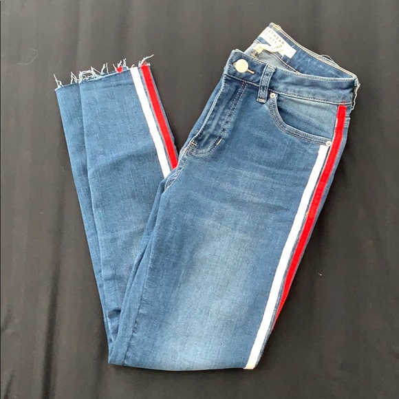 Women’s distressed skinny jeans - Picture 1 of 1